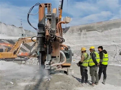 Το υδραυλικό ολοκληρωμένο μηχάνημα διάτρησης βράχου και σχισίματος all-in-one...